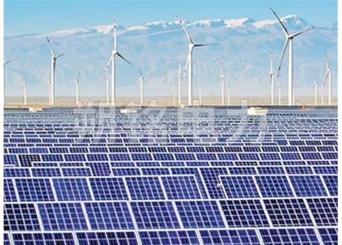 光伏發電工程運營期間，光伏組件的清洗周期和清洗方式該如何確定？